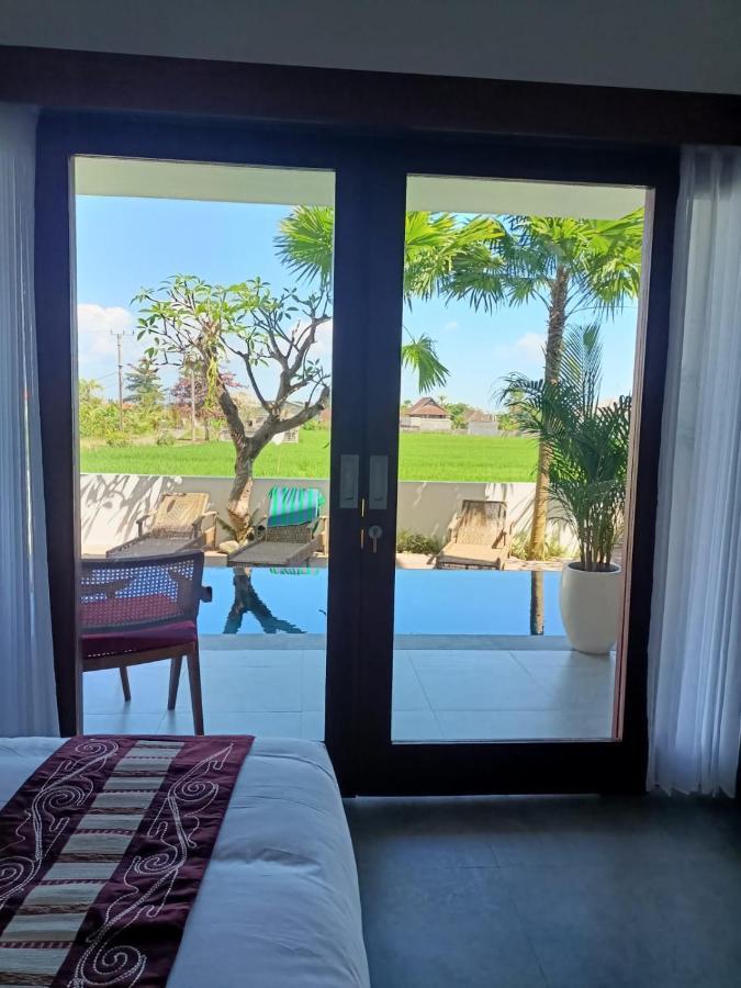 The Kd Suites & Coffee Shop Munggu Ngoại thất bức ảnh