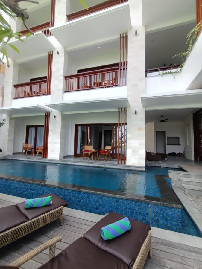 The Kd Suites & Coffee Shop Munggu Ngoại thất bức ảnh