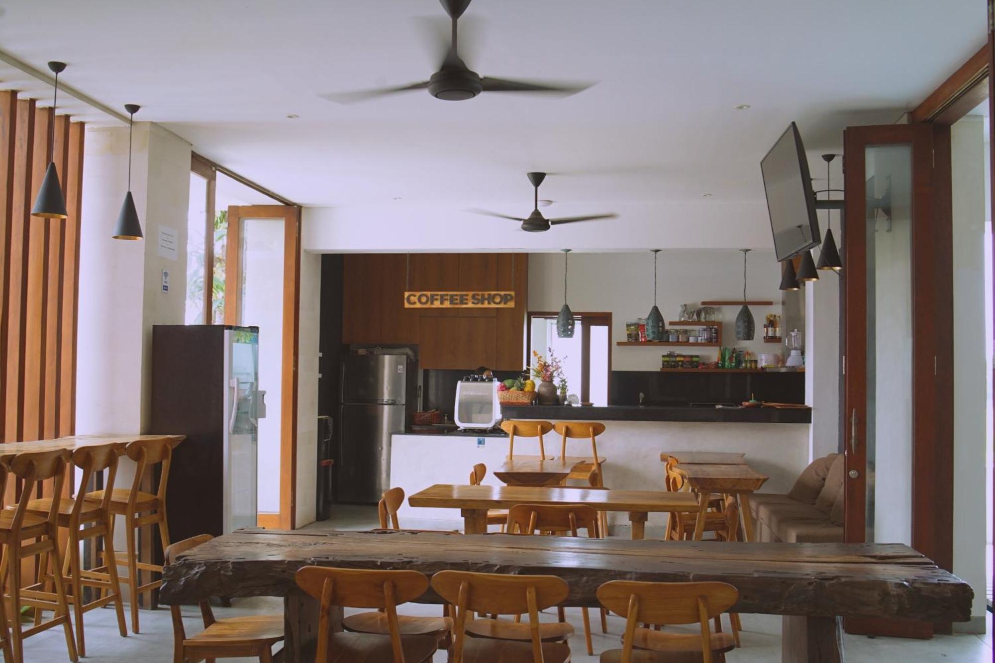 The Kd Suites & Coffee Shop Munggu Ngoại thất bức ảnh